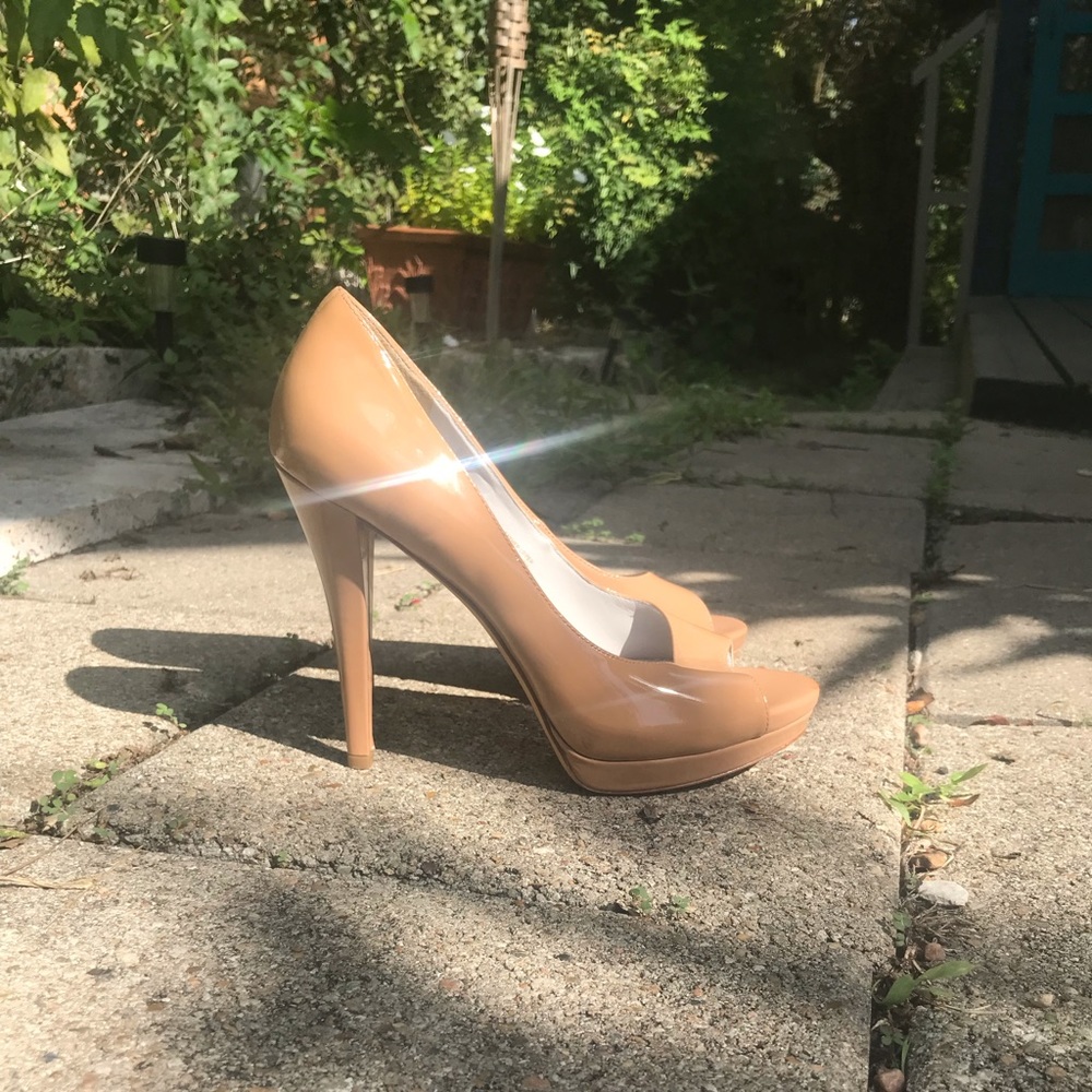 Brand new patent leather Vera Wang peep-toe pumps